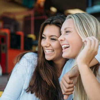 10 Best Gifts for Women to Give to a Friend | Shadow Breeze