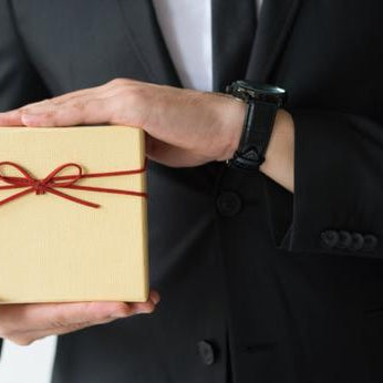 Should I Be Sending Client Gifts? | Great Client Gift Ideas | Shadow Breeze