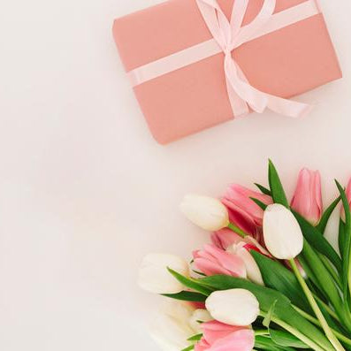 10 Great Gifts for Women That Don't Cost Anything