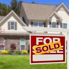 The Best Real Estate Closing Gifts for Buyers & Sellers