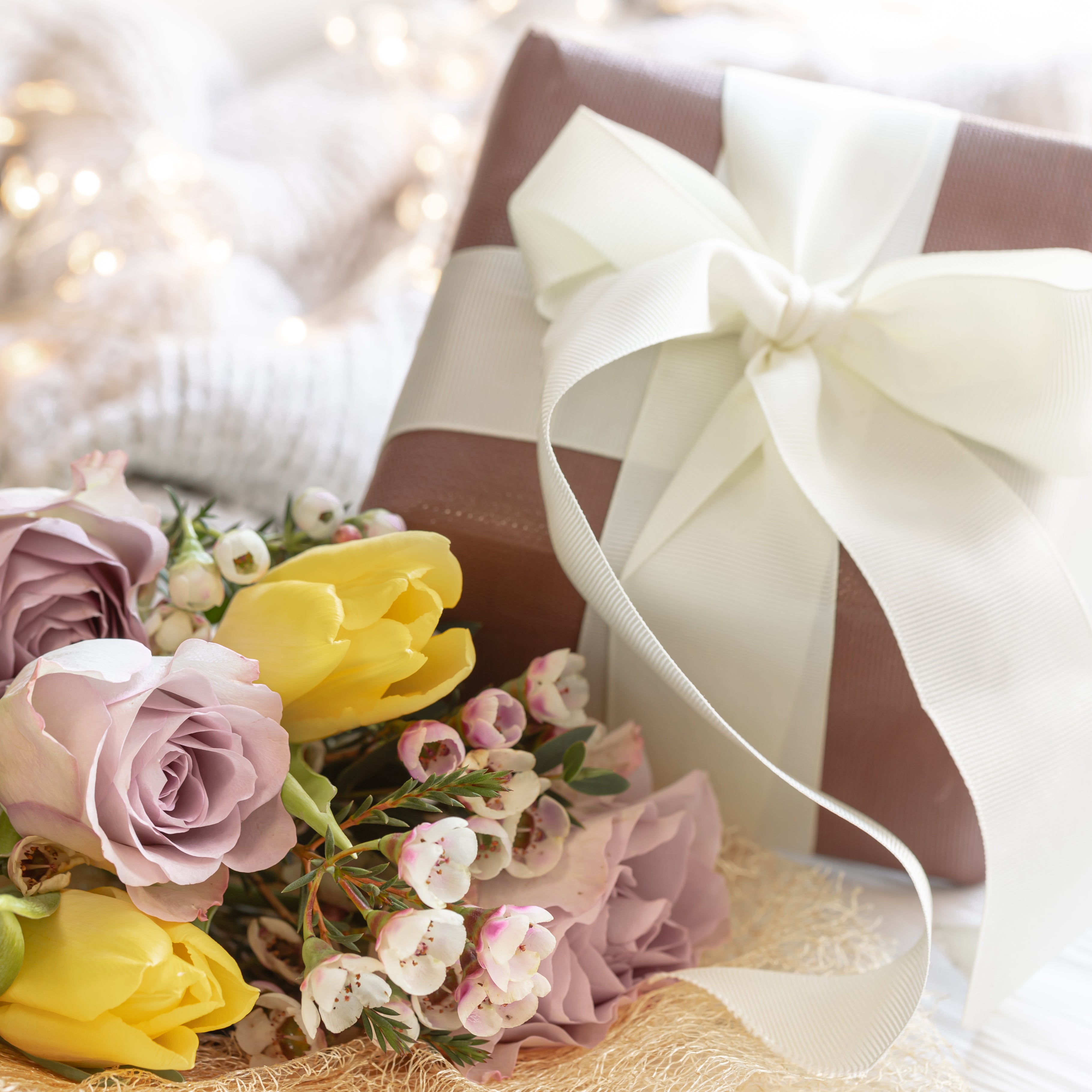 Wedding Gifts Etiquette | Shadow Breeze